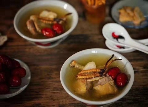 三類人不能吃冬蟲(chóng)夏草，你知道這個(gè)事嗎