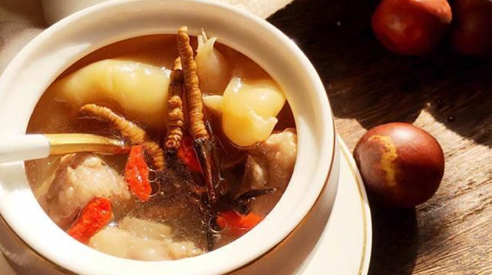 冬蟲夏草泡多少根比較好？結(jié)合場景與體質(zhì)的科學(xué)建議